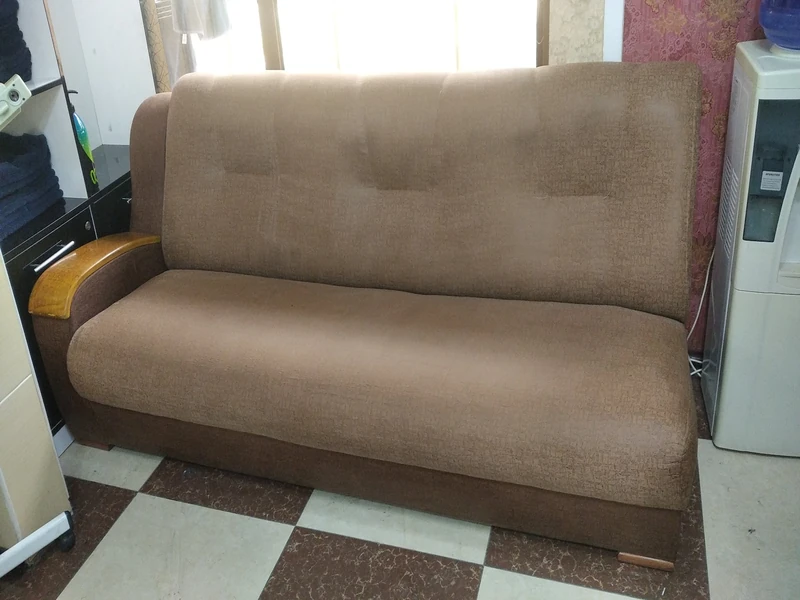 Диван после чистки